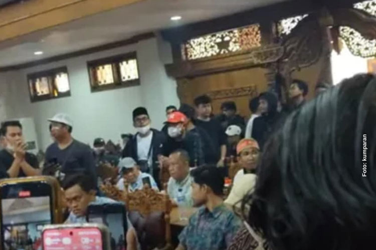DPRD Pati Bentuk Pansus Hak Angket, Bupati Sudewo Terancam Dimakzulkan