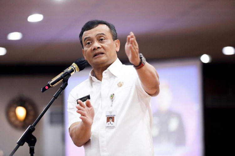 Tanggapi Desakan Mundurkan Bupati Pati, Gubernur Jateng : Mekanisme Harus Lewat DPRD