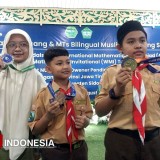 Pelajar MI dan MTs Bilingual Muslimat NU Pucang Harumkan Nama Indonesia di Ajang Matematika Internasional