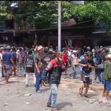 Aksi Tuntut Mundur Bupati Pati Mulai Ricuh, Donasi Warga Justru Jadi Senjata Lempar