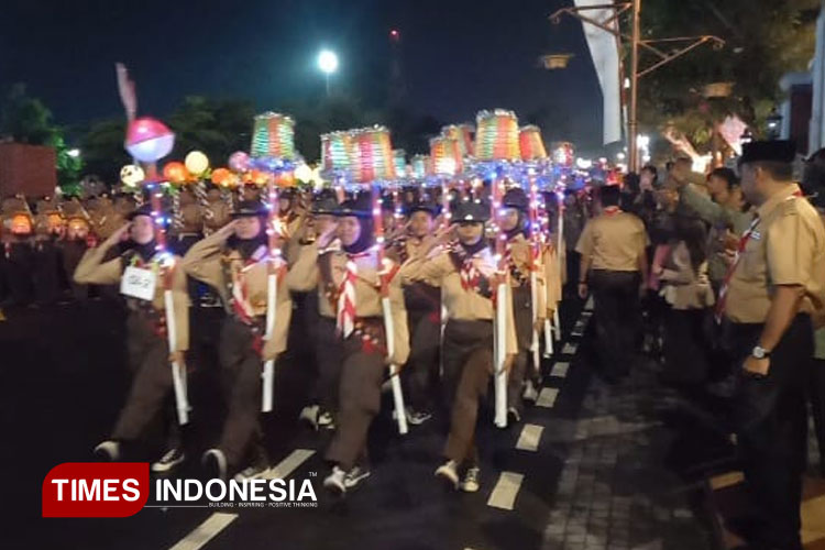 Pramuka Majalengka Tunjukkan Kreativitas dan Kebersamaan Lewat Pawai Lampion