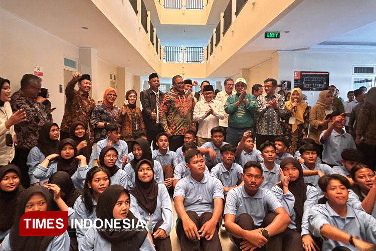Asrama-Sekolah-Rakyat-Menengah-Atas-XXI-Unesa.jpg