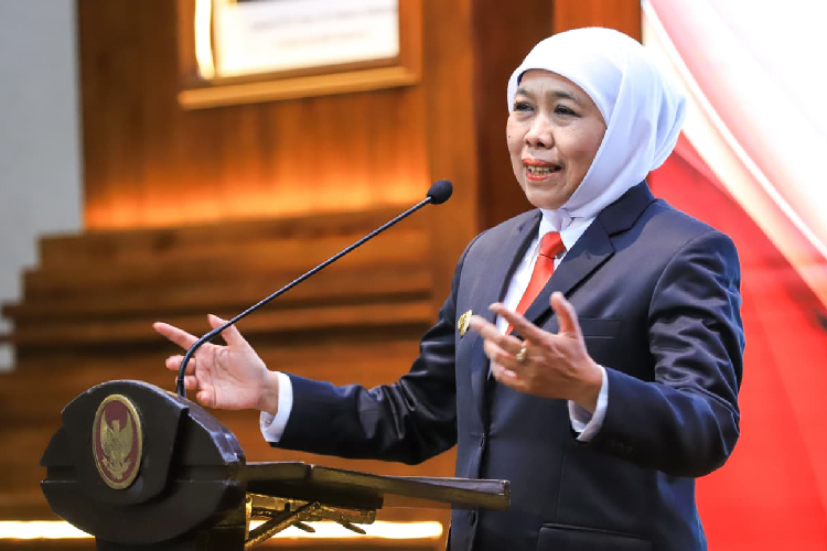 Gubernur-Khofifah-c-2.jpg