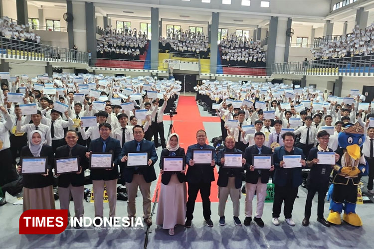 1.117 Maba FTP UB Tersertifikasi Kompetensi AI Internasional
