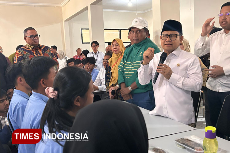 Menko Pemberdayaan Masyarakat Muhaimin Iskandar Minta SR Unesa Petakan Talenta Siswa
