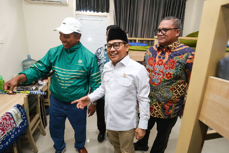 Kunjungi Sekolah Rakyat di Unesa, Cak Imin: Pendidikan Kunci Putus Kemiskinan