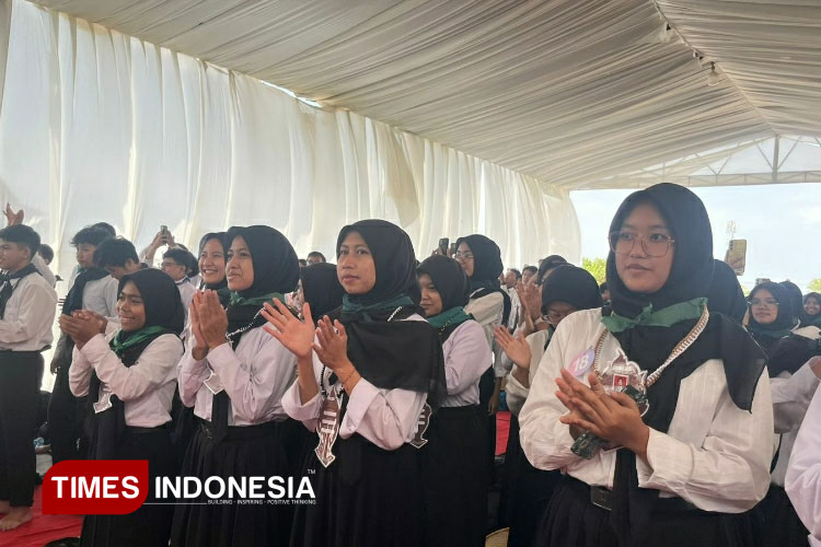 Para Maba PSDKU UB Kediri (foto: Yobby/TIMES Indonesia)