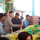 Rayakan HUT ke-80 RI, Polres Probolinggo Kota Tebar Aksi Nyata di Gili Ketapang