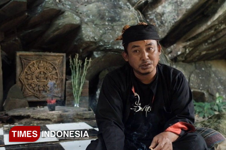Tokoh-Lembaga-Adat-Desa-a.jpg