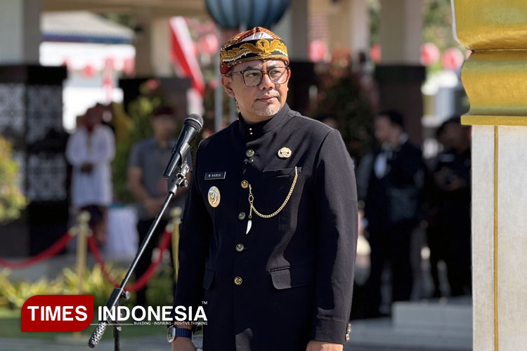 Bupati-Haris.jpg