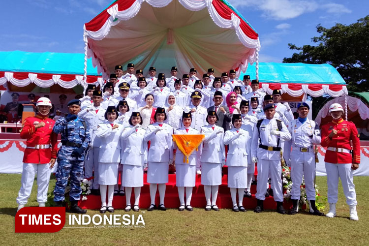 Pasukan Pengibar Bendera Pusaka (Paskibraka) Kabupaten Pulau Morotai Tahun 2025. Minggu (17/8/2025). (Foto: Munces For TIMES Indonesia).