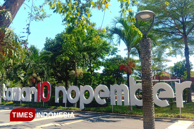 Refreshing Tanpa Mikir Biaya, Yuk ke Taman Bungkul dan Taman Mundu Surabaya