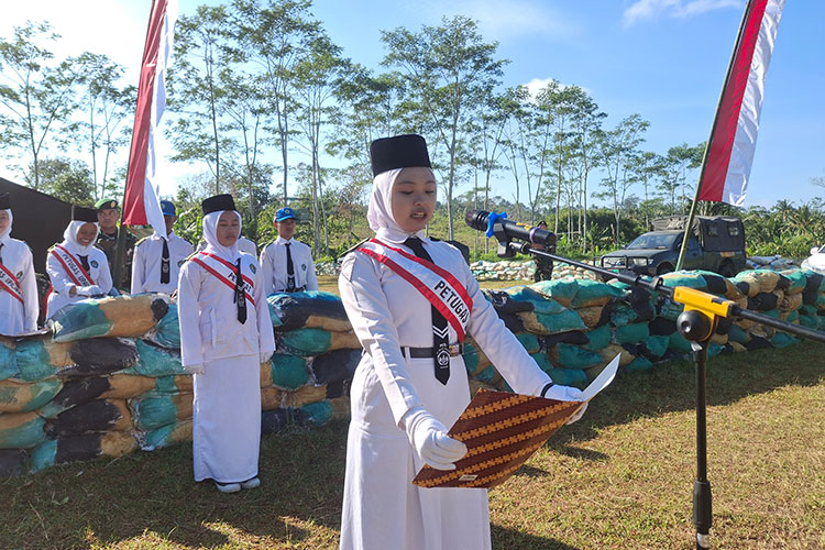 Sebuah-perayaan-HUT-ke-80-RI-3.jpg
