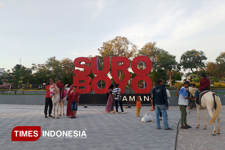 Menikmati Asrinya Taman Suroboyo, Wisata yang Lebih dari Sekadar Taman
