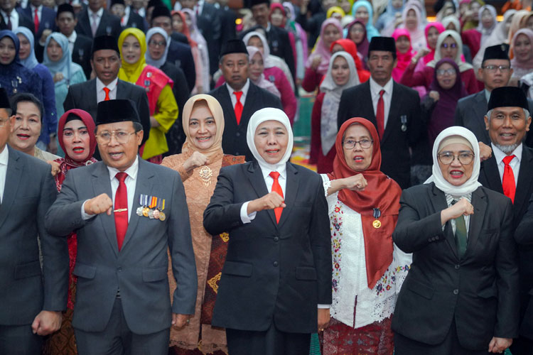 Gubernur-Khofifah-4.jpg