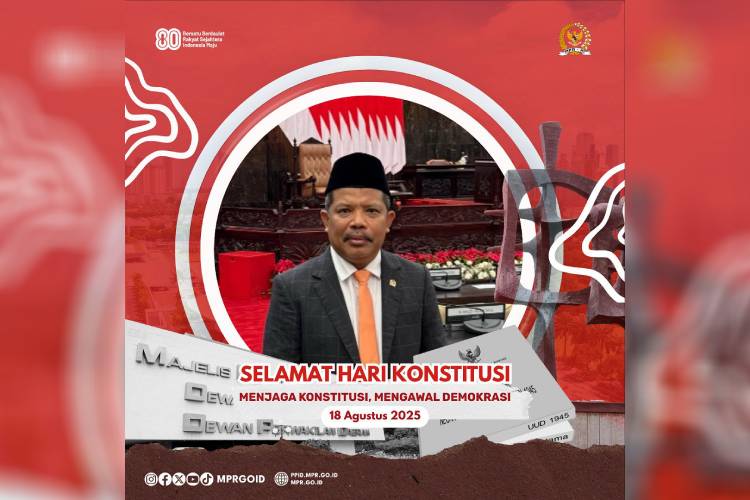 Menghidupkan Konstitusi, Dari Istana Hingga Balai Desa