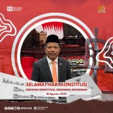 Menghidupkan Konstitusi, Dari Istana Hingga Balai Desa