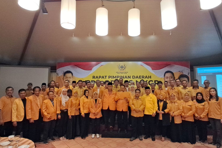 Rapimda MKGR se-Jatim dalam rangka konsolidasi internal dan mengawal kemenangan Adies Kadir sebagai Ketum MKGR Pusat, Senin (18/8/2025). (Foto: Dok.MKGR Jatim)