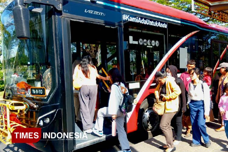 Surabaya Gelar Promo HUT ke-81 RI, Naik Angkot Rp64 Berlaku hingga 31 Agustus