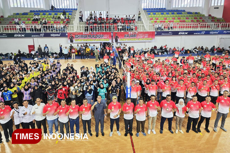 Turnamen Bola Voli Kejari Cup III Antar Kepala Desa Meriahkan HUT ke-80 Kejaksaan di Majalengka