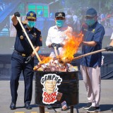 Pemkot Surabaya Komitmen Gempur Rokok Ilegal