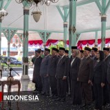Beralas Karpet Hitam dan Bertabur Melati, Bupati Madiun Mutasi 16 Kepala OPD