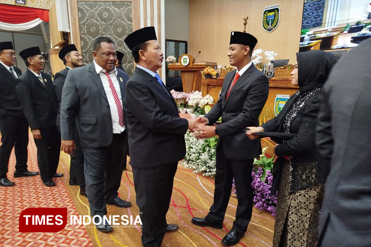 Anggota-DPRD-Kota-Madiun-memberi-ucapan.jpg