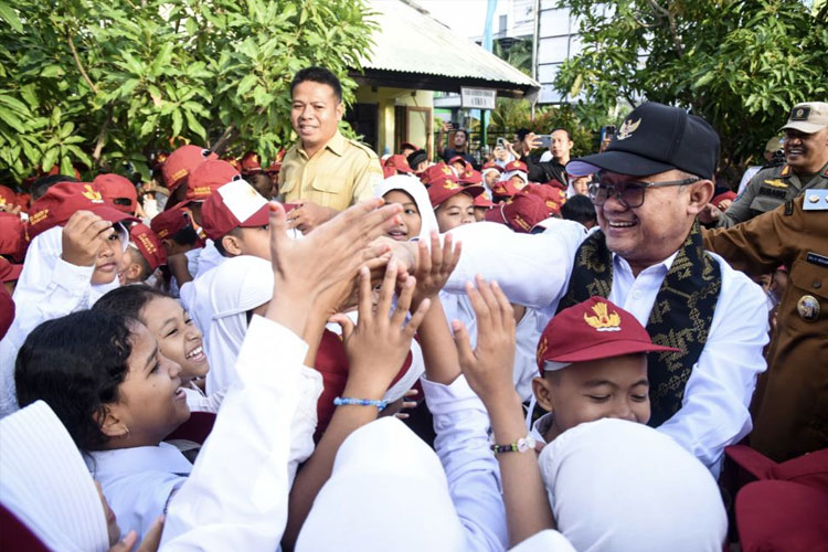 Rumah Pendidikan: Layanan Integrasi Teknologi Pusdatin Kemendikdasmen