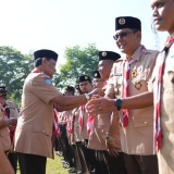 Bupati dan Wakil Bupati Sleman Raih Lencana Darma Bakti pada Peringatan Hari Pramuka ke-64