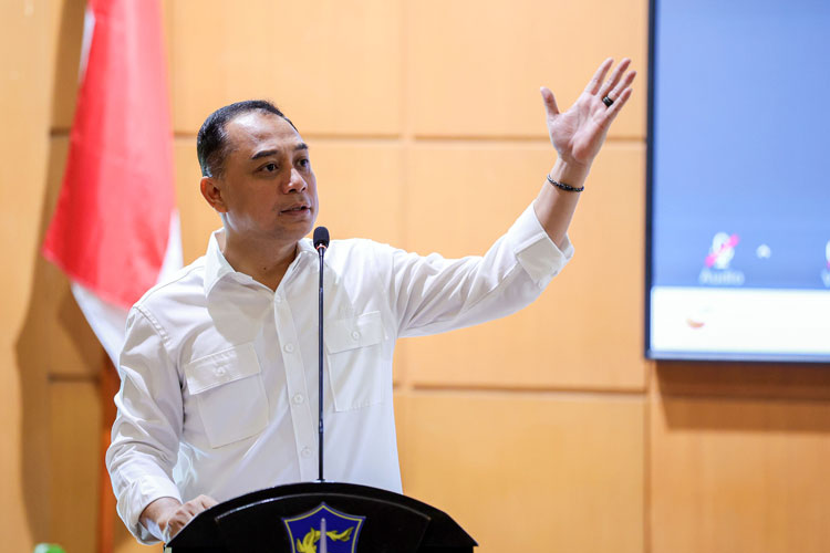 Pemasangan CCTV dan Aplikasi Pajak, Wali Kota Eri: Tingkatkan Keterbukaan dan Kebersamaan di Surabaya