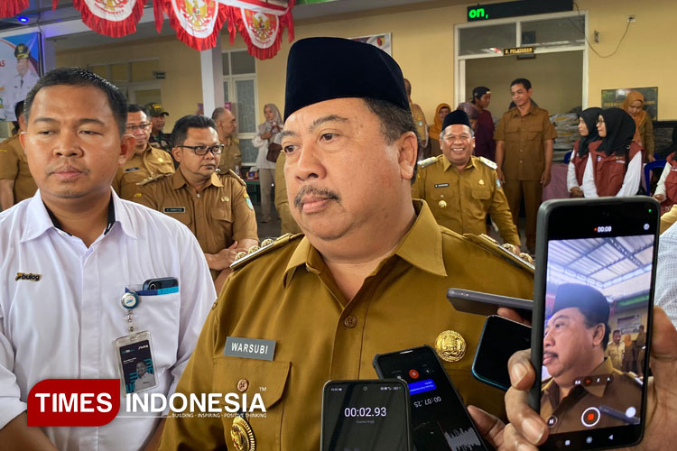 Bupati Jombang Warsubi. (FOTO: Rohmadi/TIMES Indonesia)