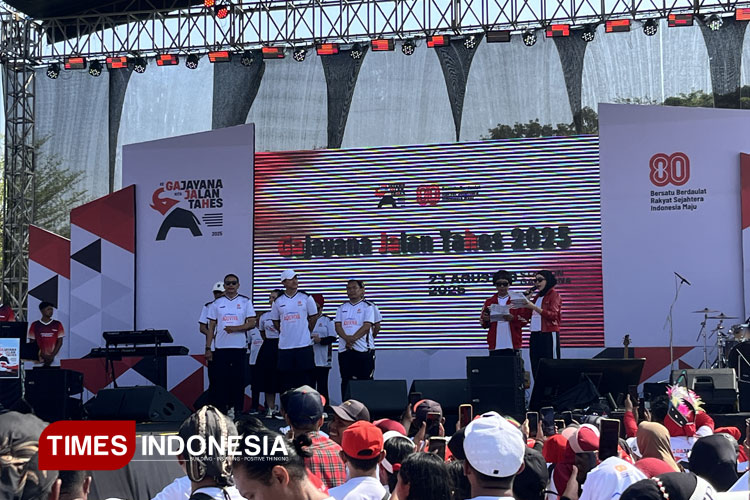 Kedatangan Kaesang Pangarep di acara Gajayana Jalan Sehat Kota Malang. (Foto: Rizky Kurniawan Pratama/TIMES Indonesia)