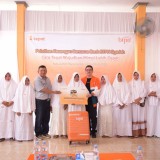 Penuh Haru, 10 Nasabah BTPN Syariah di Bondowoso Dapat Kejutan Umrah Gratis