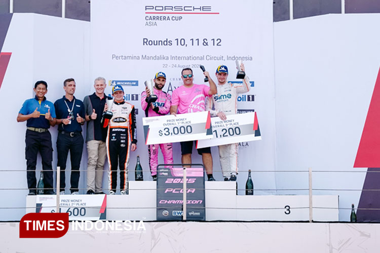 Porsche-Carrera-Cup-Asia-3.jpg