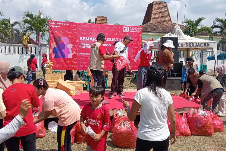 Rayakan HUT ke-80 RI, Perempuan Lintas Agama di Banyuwangi Gelar Lomba Pungut Sampah