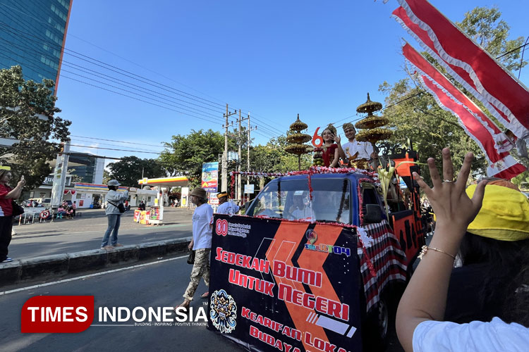 karnaval-budaya-wilayah-Bareng-Kota-Malang-a.jpg