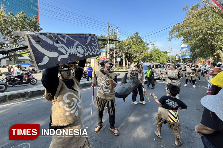 Suasana karnaval budaya wilayah Bareng Kota Malang. (Foto: Rizky Kurniawan Pratama/TIMES Indonesia)