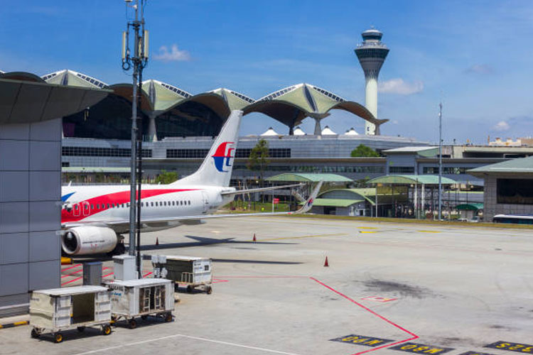 Wilayah udara di sekitar Bandara Internasional Kuala Lumpur, Malaysia, ditutup selama 6 hari. (Foto: istockphoto/stockinasia)