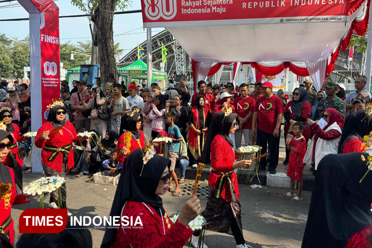 Karnaval Agustusan Gresik Disambut Meriah, Dewan Nilai Ekonomi Warga Ikut Terangkat