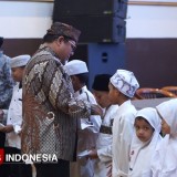 1 Dekade TIMES Indonesia, Santuni Anak Yatim di Launching Buku Discover Disaster