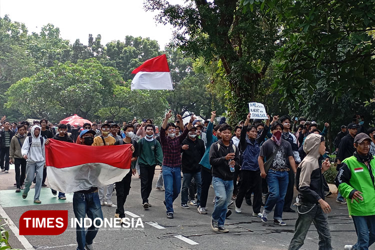 Demo Mulai Sepi, Polri Dorong Mundur Massa Pengunjuk Rasa