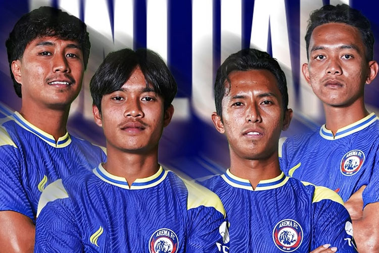 Empat pemain muda Arema FC yang dipinjamkan ke Deltras Sidoarjo. (Foto: Istimewa)