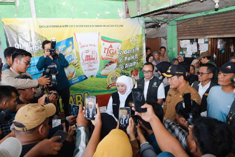 Gubernur-Khofifah-C.jpg