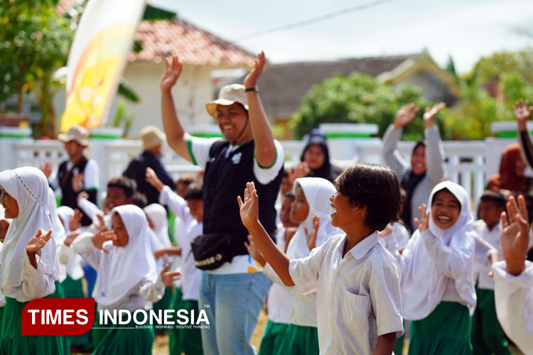 Bakti Hingga Pelosok Negeri, Petrokimia Gresik Perbaiki Fasum dan Sekolah di Pulau Terpencil