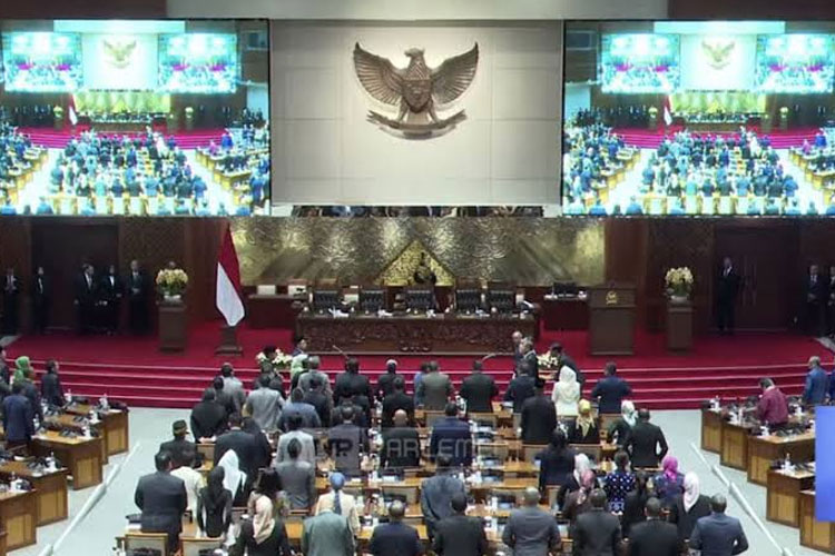 Disahkan di Paripurna DPR, BP Haji Kini Menjadi Kementerian Haji dan Umroh