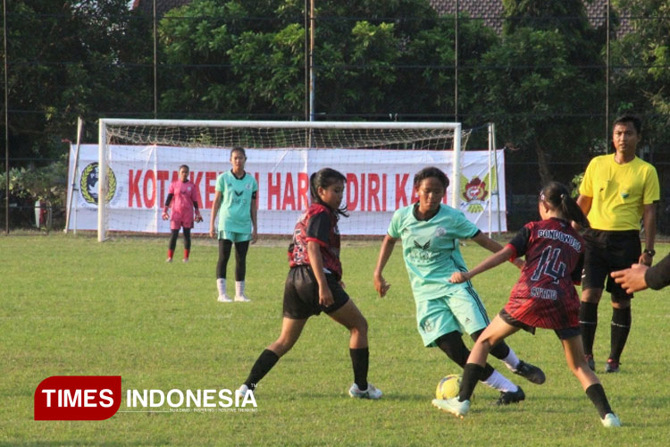 sepakbola-2.jpg