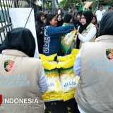 Polda Jatim Gelar Program Gerakan Pangan Murah Bersama Bulog