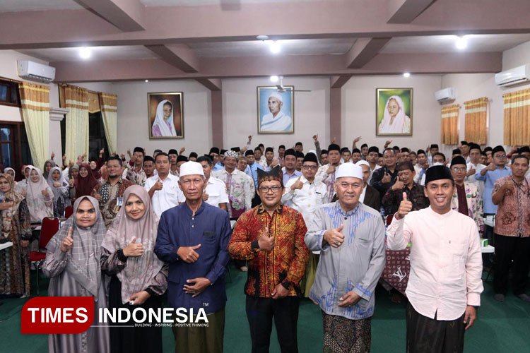 Prosesi-grand-launching-DASSCO-di-Ponpes-Darussalam-Blokagung-a.jpg