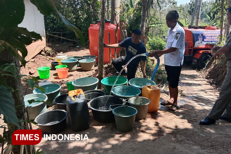 BPBD Gencar Distribusi Air Bersih, Ini Daftar Wilayah Kekeringan di Bondowoso