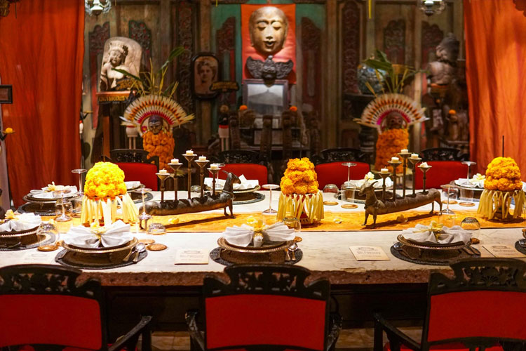 The exotic ambiance at IWA restaurant Hotel Tugu Bali. (Photo: Hotel Tugu)